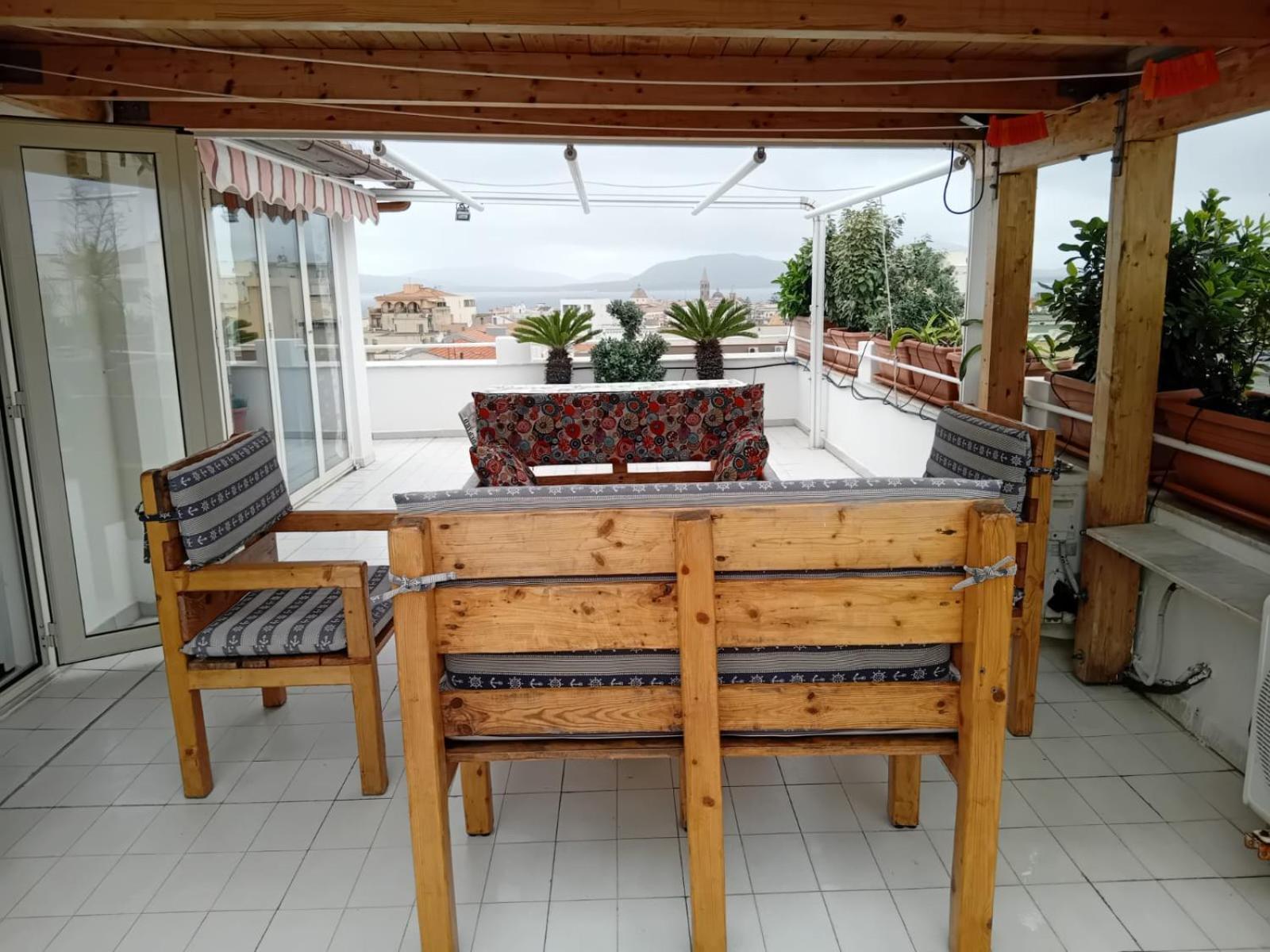 Appartamento Con Terrazza Αλγκέρο Εξωτερικό φωτογραφία